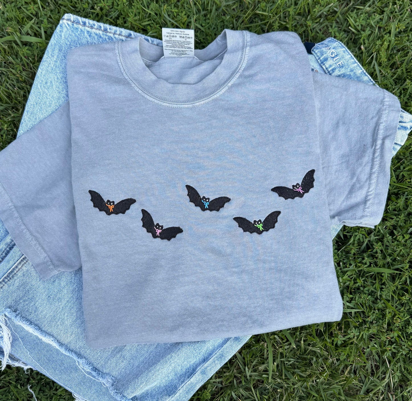 Bats w/ bows
